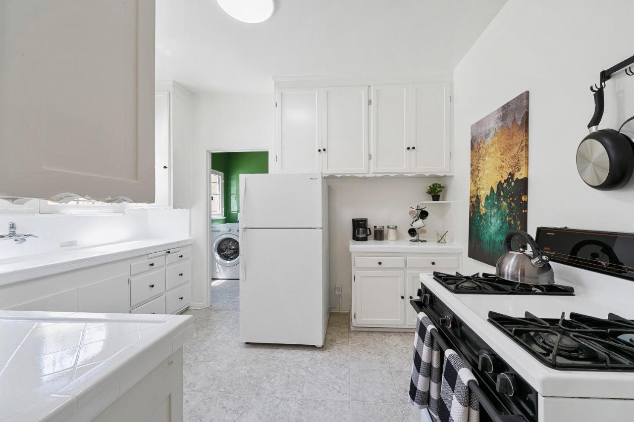 Beverly Hills Stylish & Central 1 Bedroom Apt + Parking Los Angeles Exterior photo