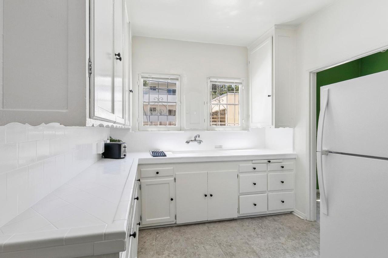 Beverly Hills Stylish & Central 1 Bedroom Apt + Parking Los Angeles Exterior photo
