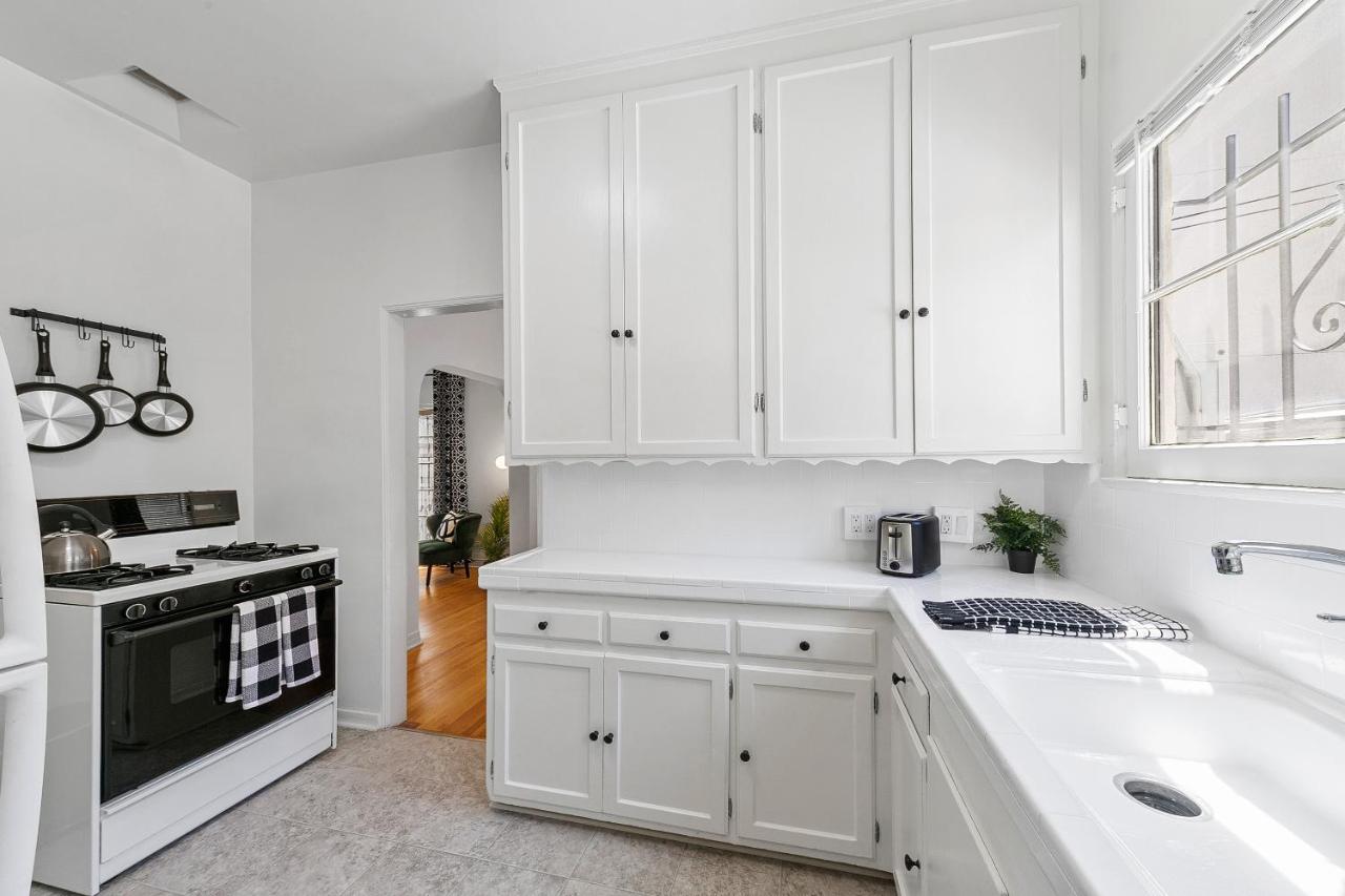 Beverly Hills Stylish & Central 1 Bedroom Apt + Parking Los Angeles Exterior photo
