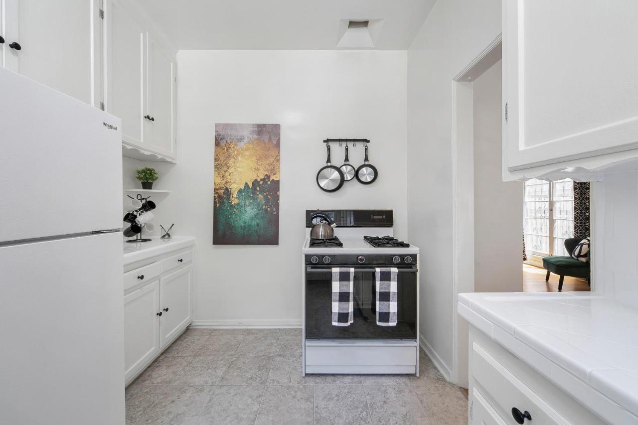 Beverly Hills Stylish & Central 1 Bedroom Apt + Parking Los Angeles Exterior photo