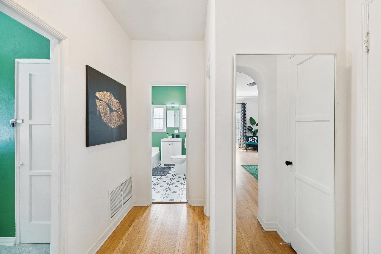Beverly Hills Stylish & Central 1 Bedroom Apt + Parking Los Angeles Exterior photo