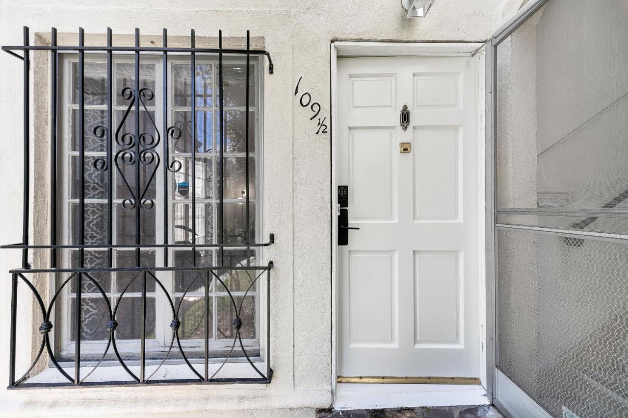 Beverly Hills Stylish & Central 1 Bedroom Apt + Parking Los Angeles Exterior photo